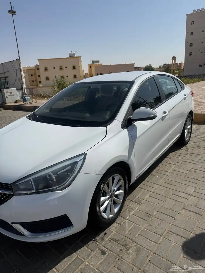 شيري اريزو5 . 2023 2