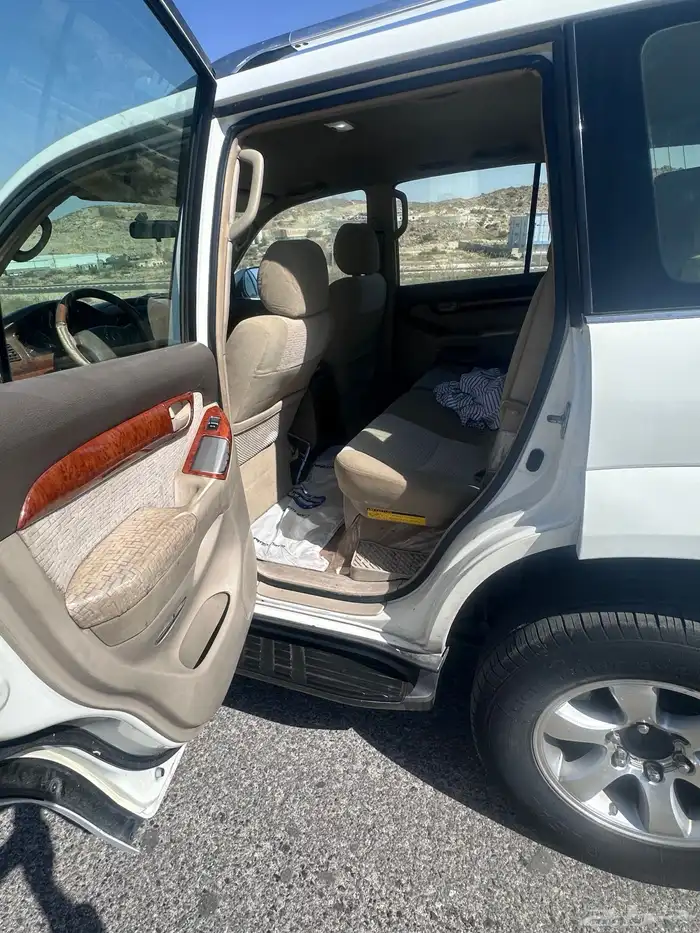 برادو مديل 2005 نظيف مشروط من الحوادث مرشوش فقط لجل الفحص 4