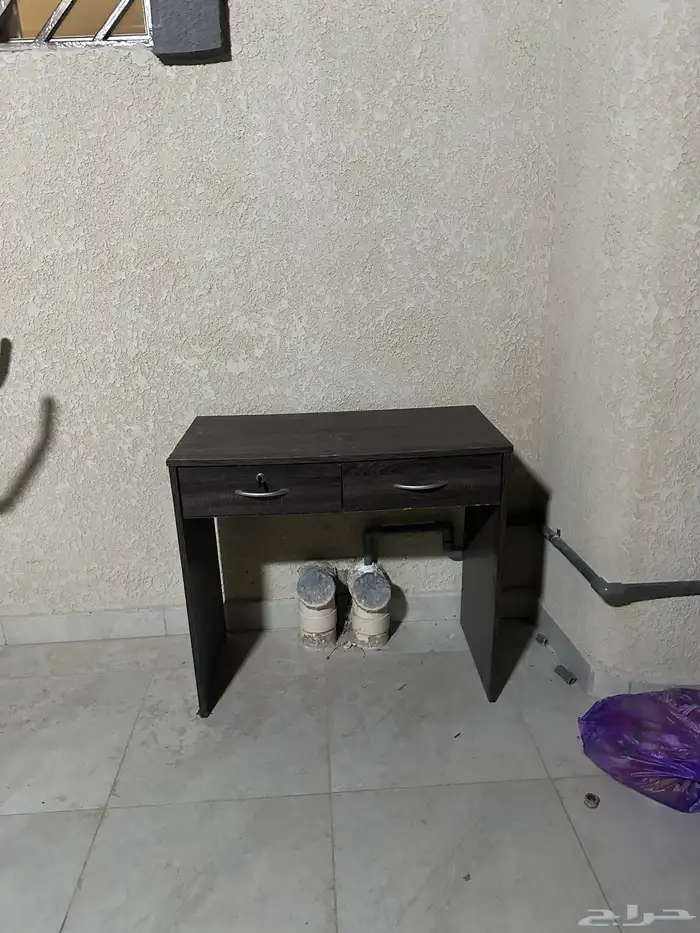 طاوله مكتبيه للبيع 0