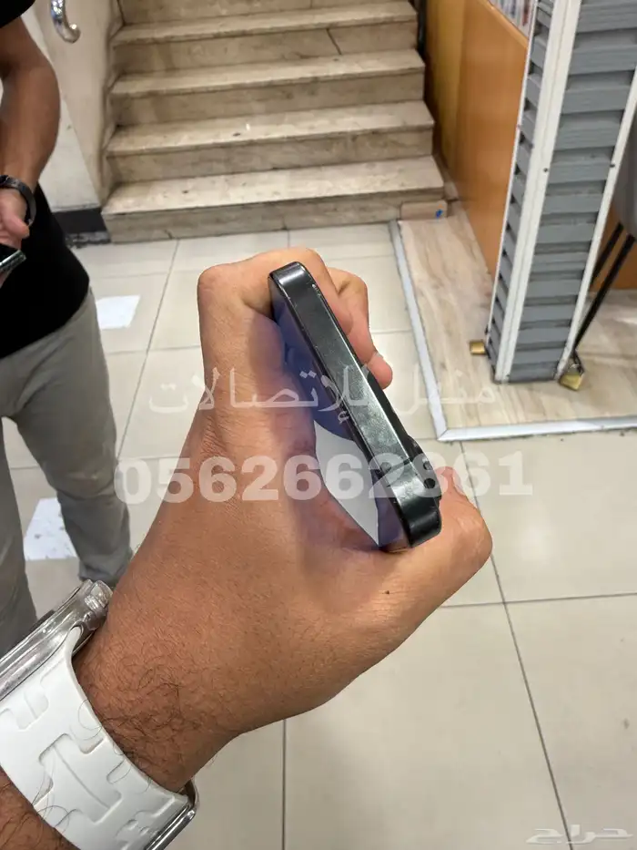 للبيع ايفون 15 برو 256 مستخدم 5