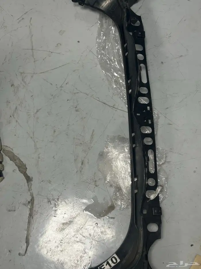 قاعدة صدام خلفي BMW F10 1