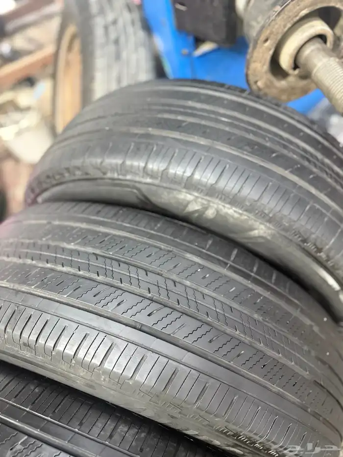235 65 17 كفرات برجستون مستخدمة نضيفة ومشروطة 3