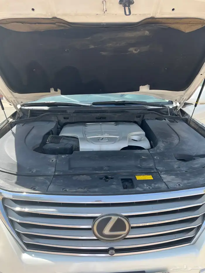 للبيع جيب لكزس LX570 موديل 2010 13