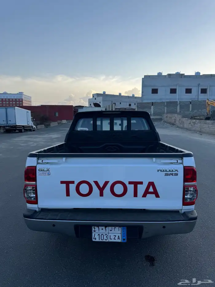 هايلكس 2013 فل مخزن . 4