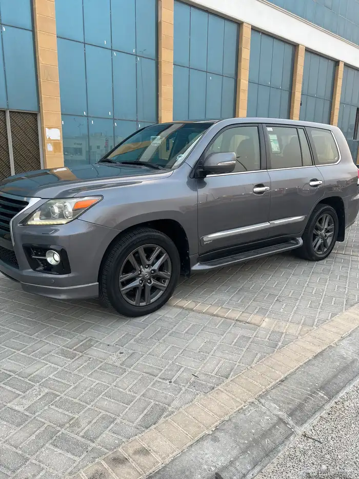 جيب لكزس للبيع او البدل لكزس ES350 من موديل 2019 وفوق 7