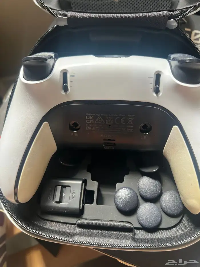 للبيع ملحقات بلايستيشن 5 4