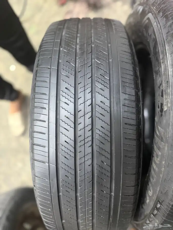 235 65 17 كفرات برجستون مستخدمة نضيفة ومشروطة 2