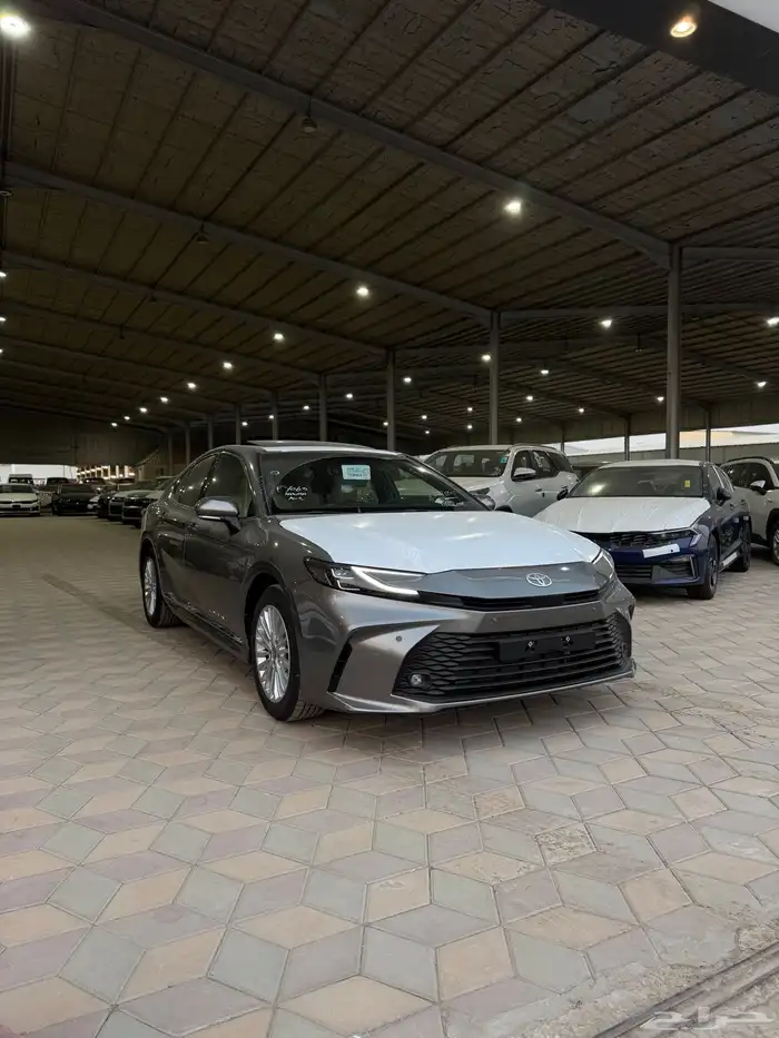 كامري.LE. 2025 3