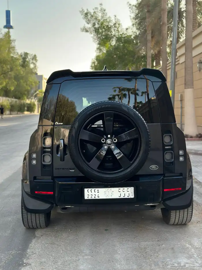 ديفندر V6 2023 كاربثيان 7