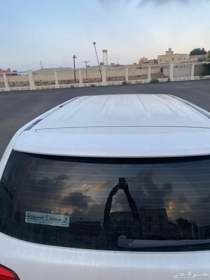 صالون لكزس 13