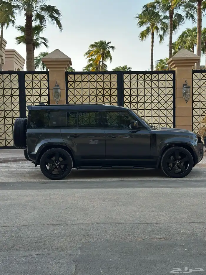 ديفندر V6 2023 كاربثيان 2