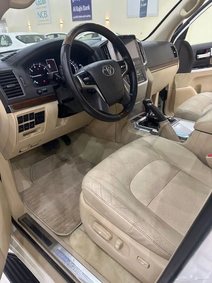 تويوتا لاند كروزر VXR 2016 وارد الوليد ممشي 287 الف 6