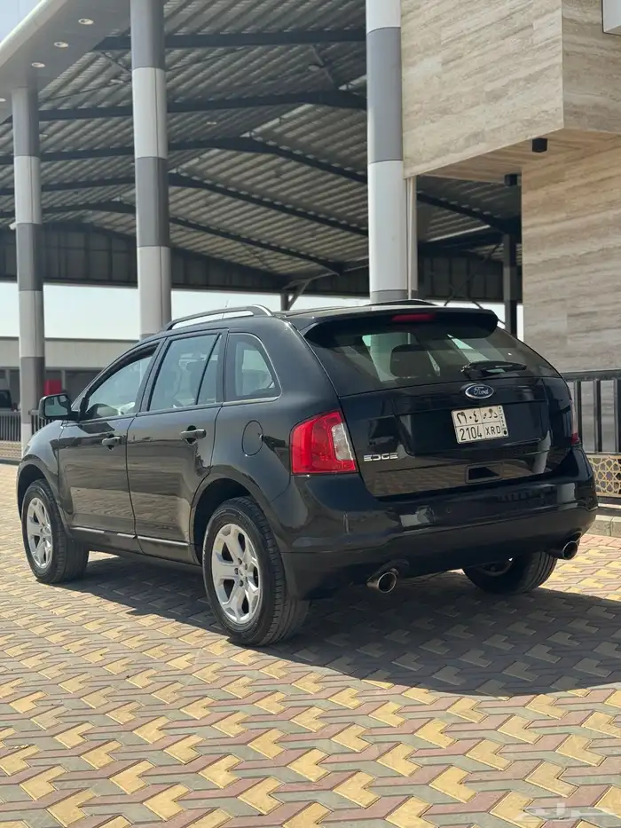 فورد ايدج لون اسود 3