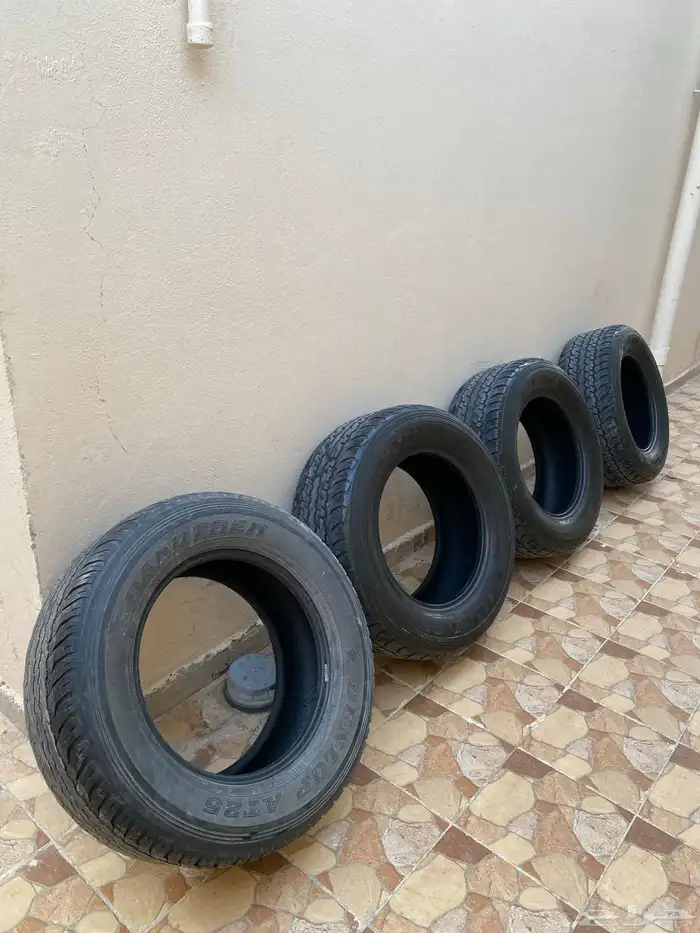 كفرات جيب لاند كروزر اصليه المقاس 18 - 285 60R 1