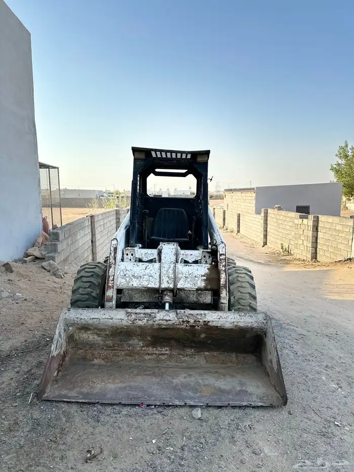 للبيع بابكات موديل 2008 1