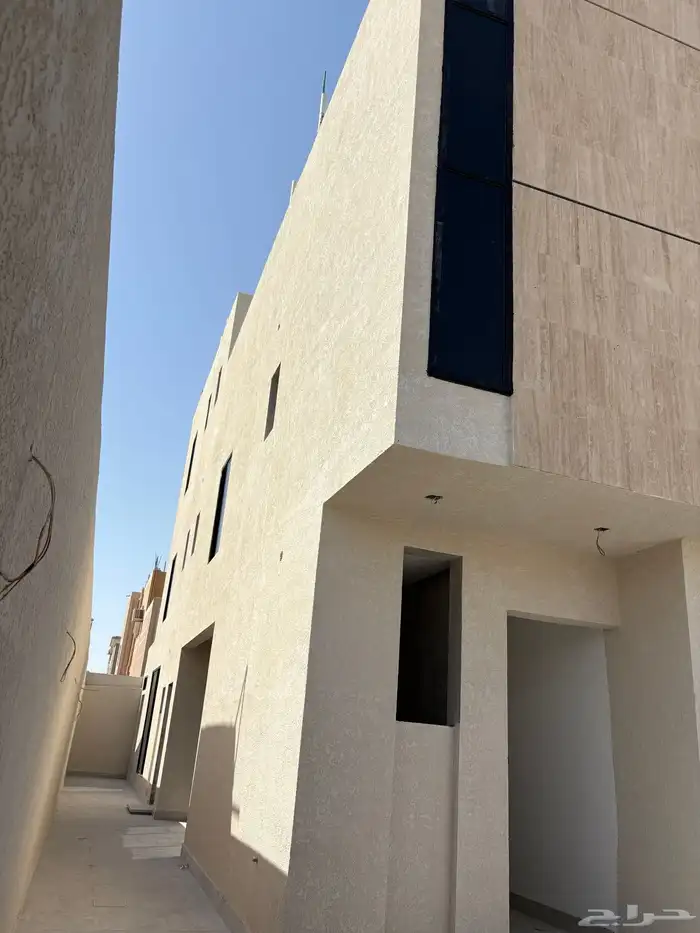 فلل دوبلوكس شبه منفصل بموقع مميز 3