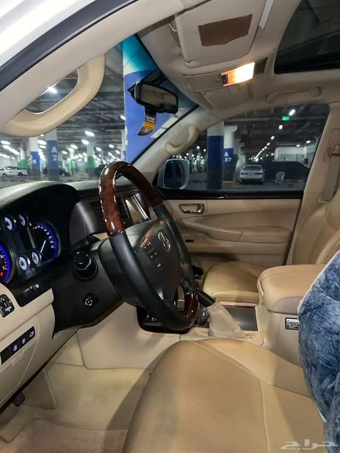للبيع جيب لكزس Lx570 موديل 2009 0