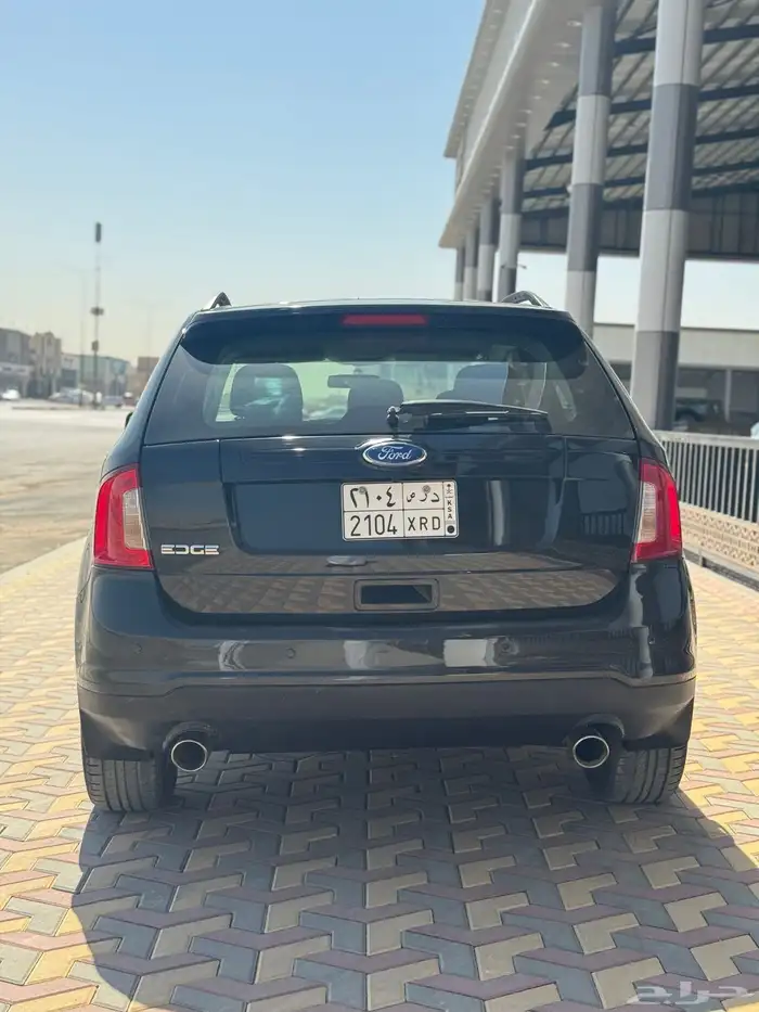 فورد ايدج لون اسود 4