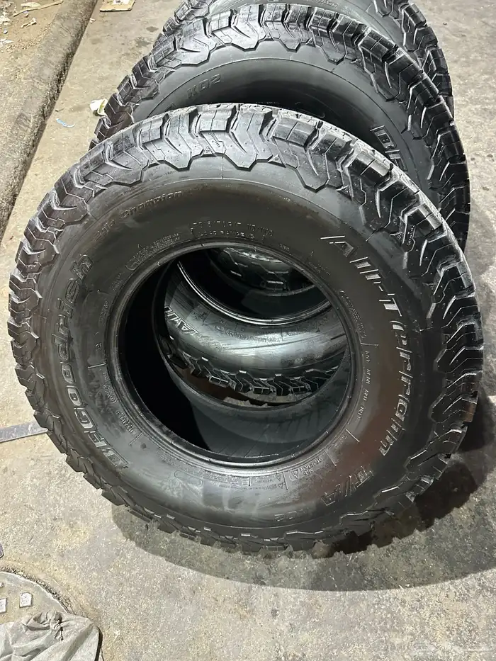 كفرات نص حجري بي اف قودرتش مقاس 315 70 17 23