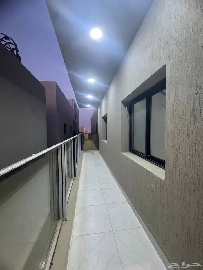 شقق تمليك في حي النرجس تتميز بغرف سواقين 12