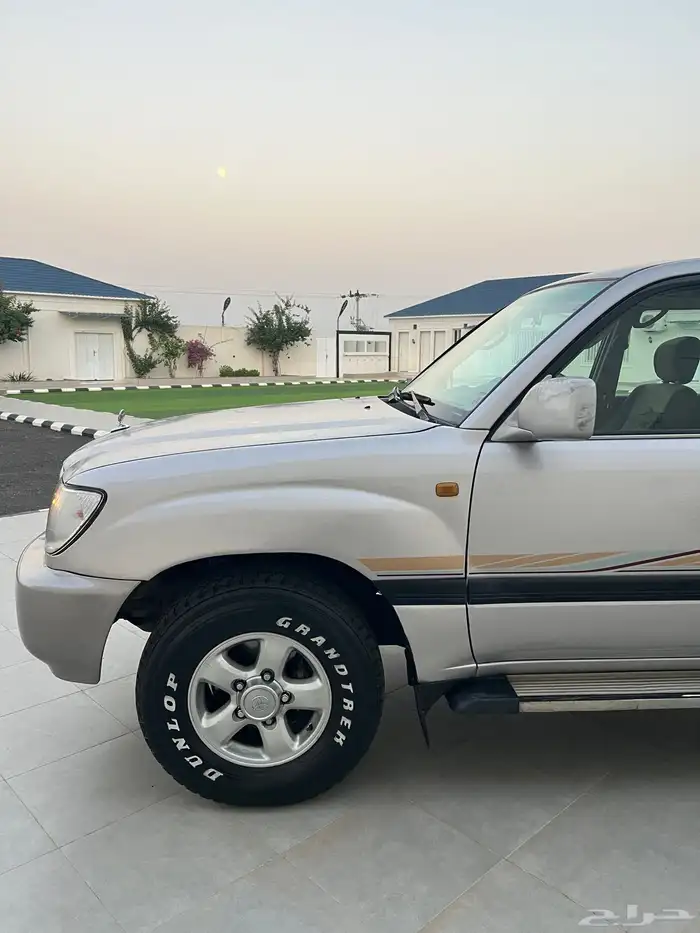 تويوتا لاندكروزر 1999 10