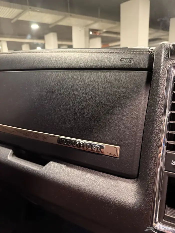 دوج رام لارامي لونق هورن أعلى فئة stored Dodge Ram 21