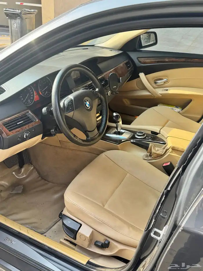 سيارة BMW 523i موديل 2008 3