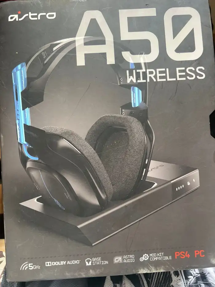 للبيع ملحقات بلايستيشن 5 0