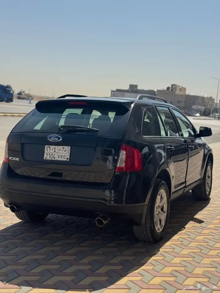 فورد ايدج لون اسود 5