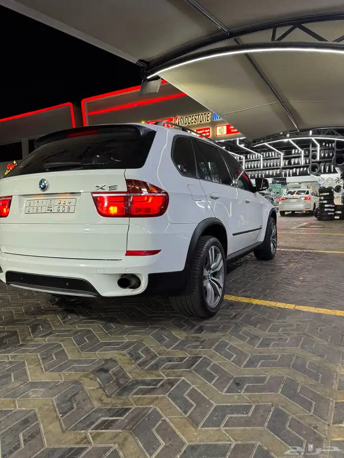 بي ام 2010 X5 نضيفه 1