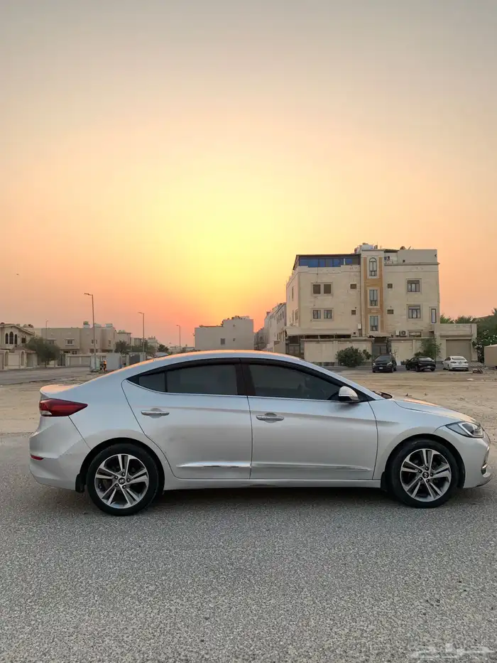 هونداي انترا 2018 4
