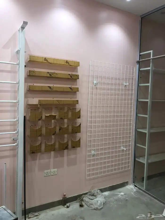 ديكورات محلات الاثاث المنزلي تفصيل 99