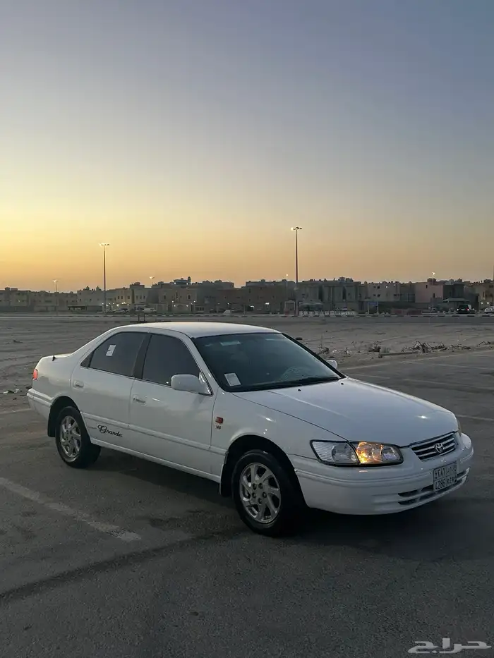 كامري للبيع 1