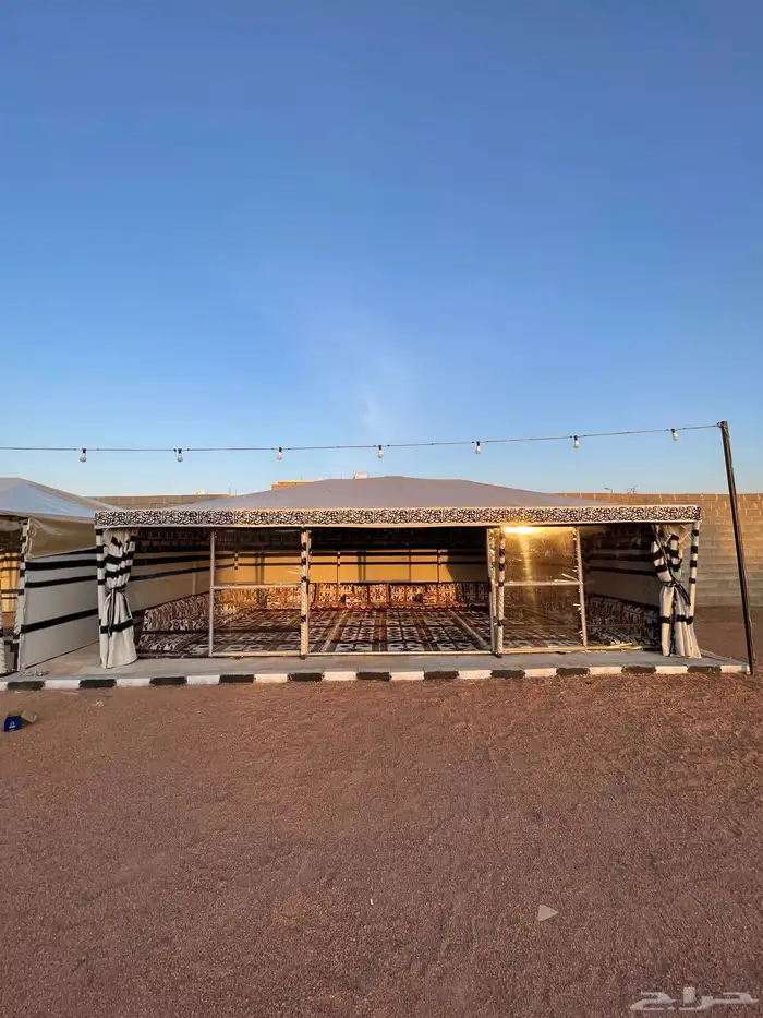 بيت الشعر الملكي 0