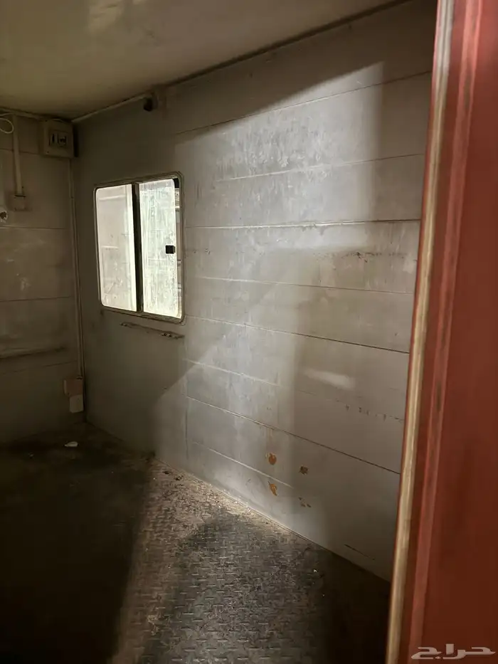 فود ترك سجب للبيع نضيف ومسلك كهرب جاهز 1