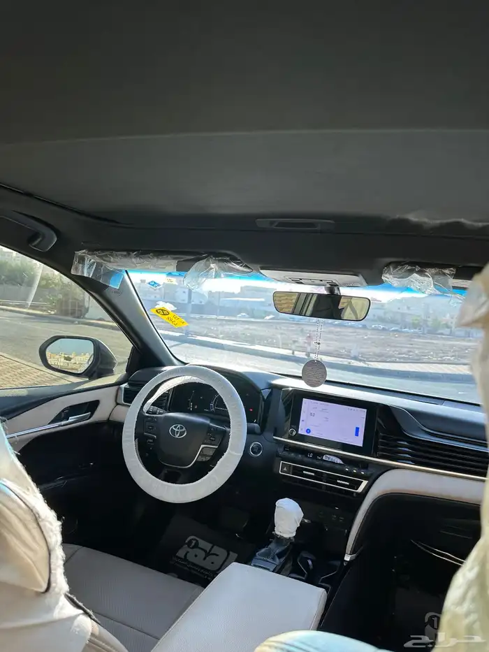 للبيع كامري 2025 LE بنزين ابيض لؤلؤي 34