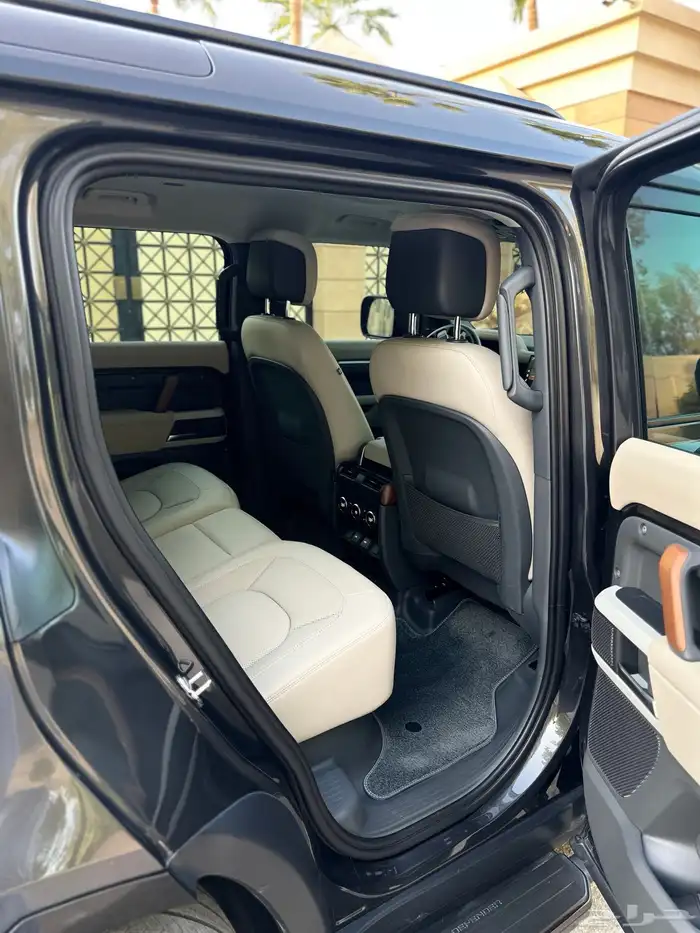 ديفندر V6 2023 كاربثيان 28