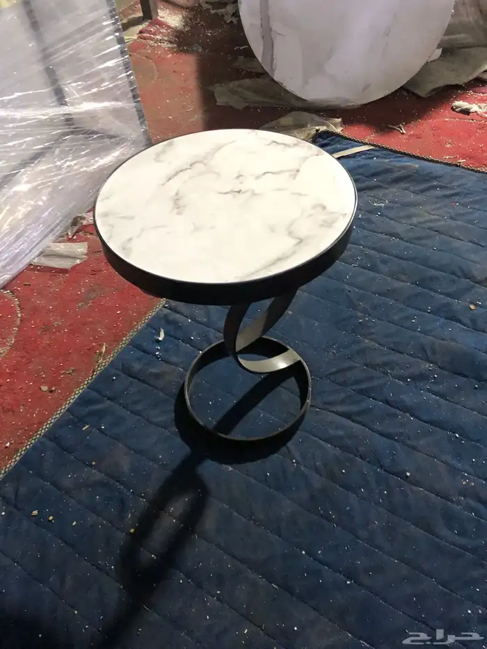 ديكورات محلات الاثاث المنزلي تفصيل 60