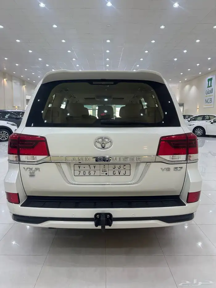 تويوتا لاند كروزر VXR 2016 وارد الوليد ممشي 287 الف 8