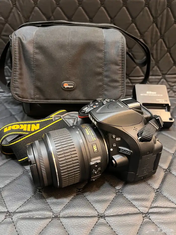 كاميرا نيكون D5200 0