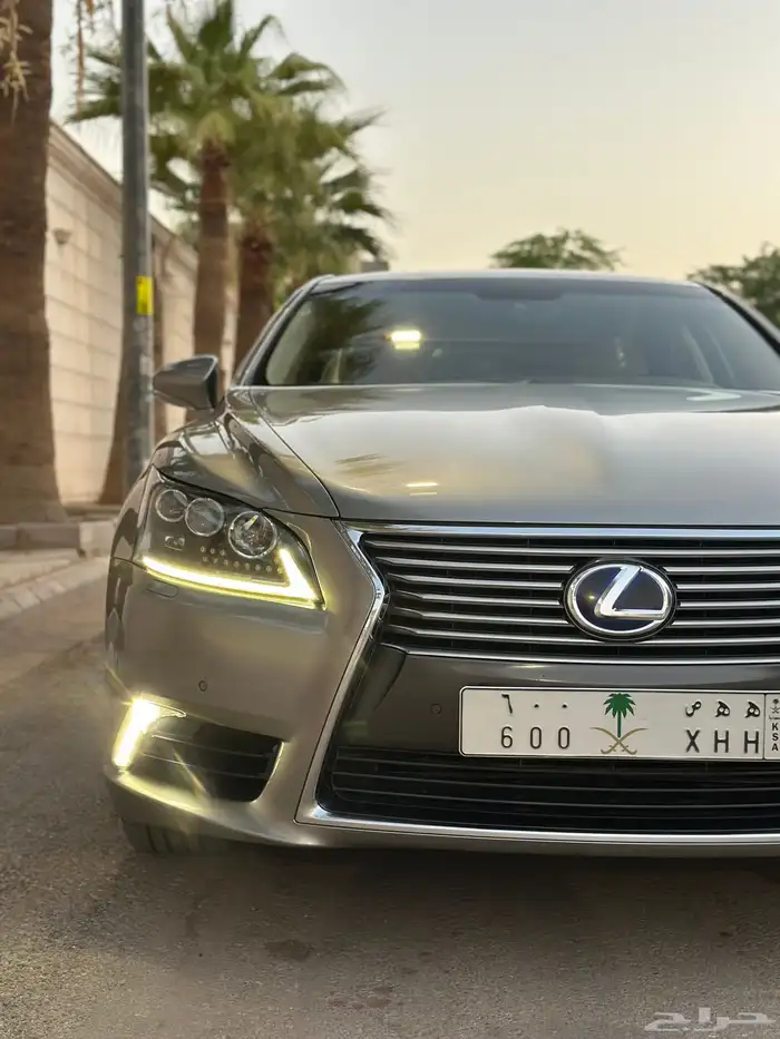 لكزس 2015 LS600 الفئة الفاخرة وكالة 1