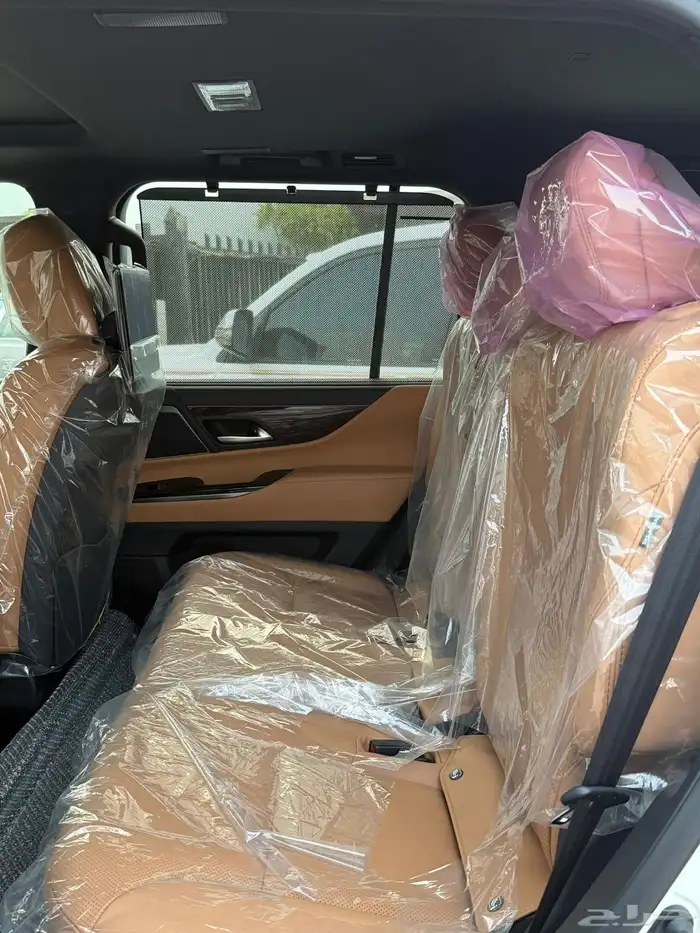 لكزس LX600 BB ( عروض الكاش ) 6