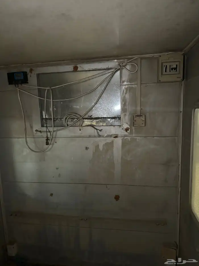 فود ترك سجب للبيع نضيف ومسلك كهرب جاهز 3