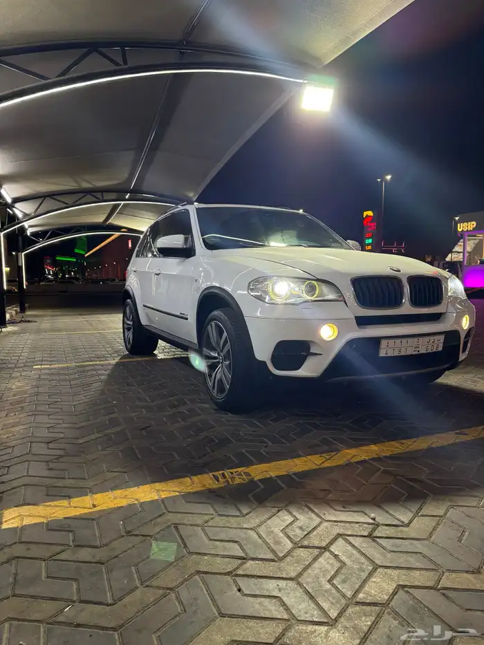 بي ام 2010 X5 نضيفه 3