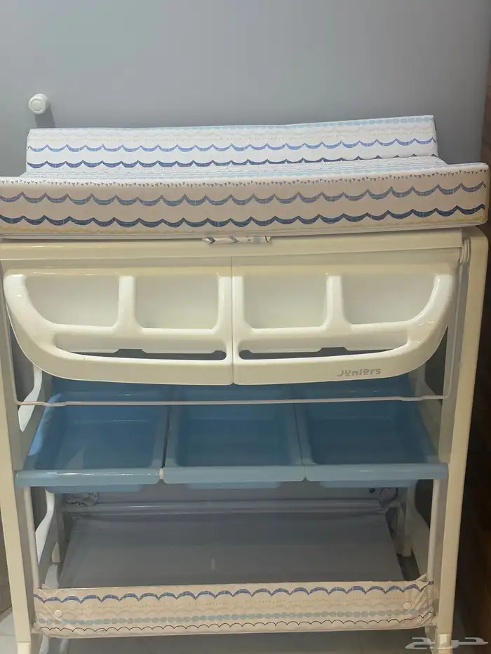 طاولة غيار أطفال 0