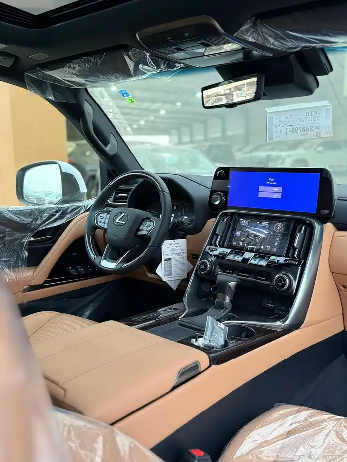 لكزس LX600 BB ( عروض الكاش ) 4