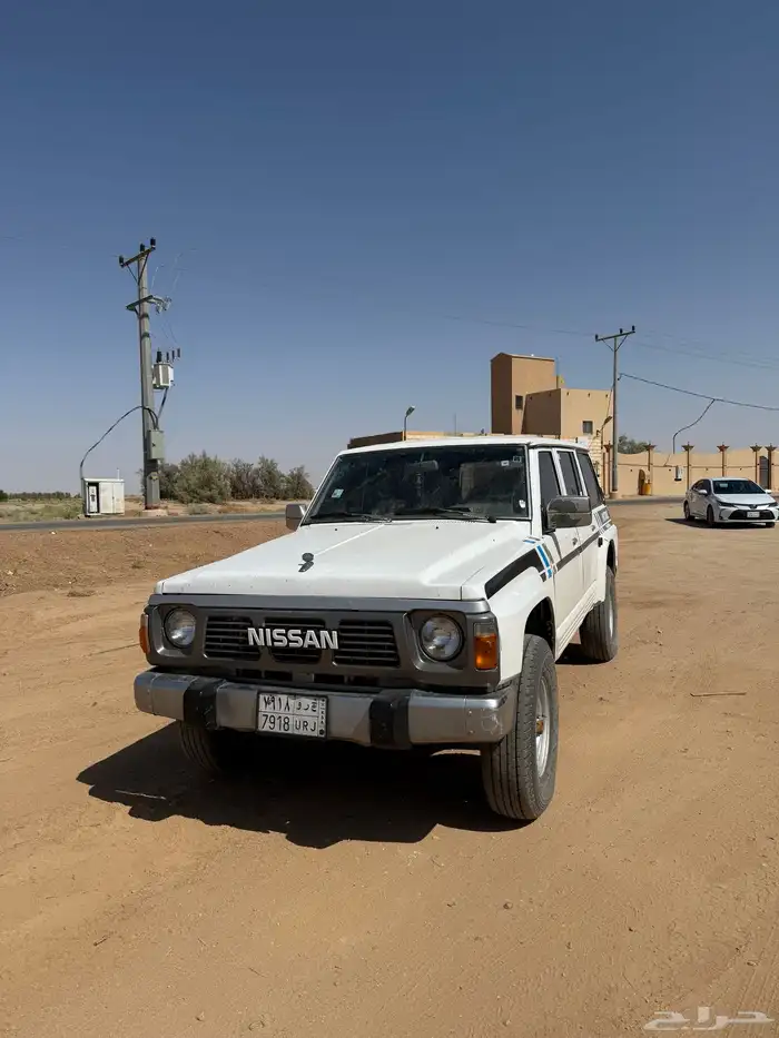 للبيع باترول لكزز 400 كاش او اقساط 3