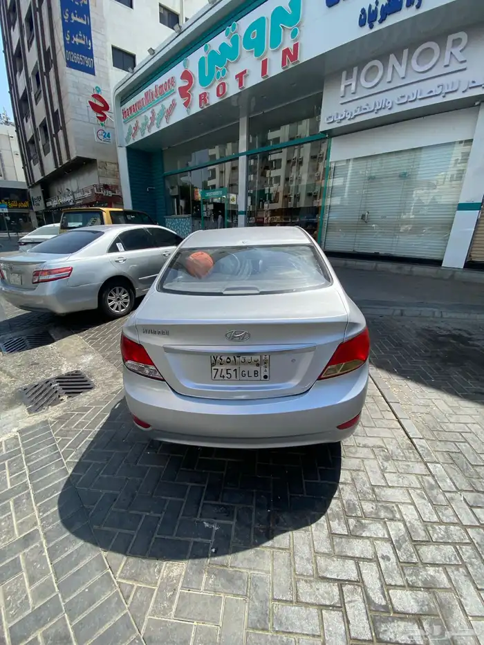 اكسنت مديل 2012 فل كامل مجدد ومفحوص قير ماكينه ع الشرط 5