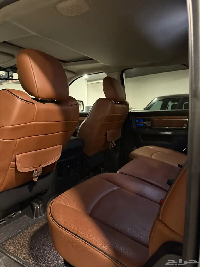 دوج رام لارامي لونق هورن أعلى فئة stored Dodge Ram 3