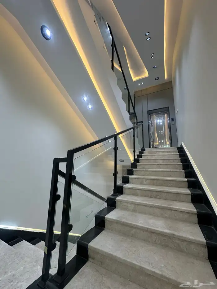 للبيع في خ مشيط مخطط دره الموسي شقق علوي بمصعد وسطح شغلVIP 1